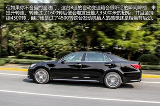 1993年的皇冠轿车价格是多少？