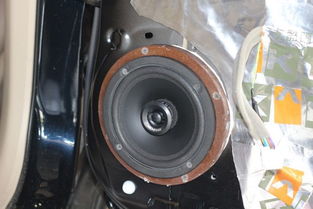 加装汽车低音炮的电压选择与注意事项 加装汽车低音炮的电压选择与注意事项
