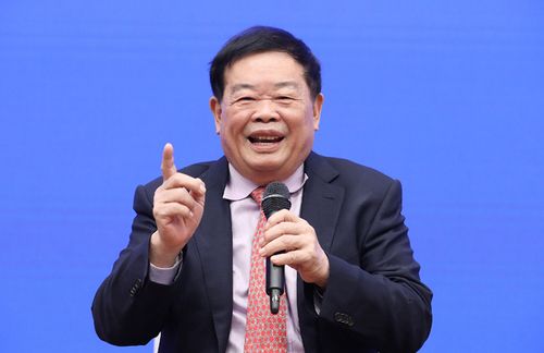 曹德旺谈福耀科技大学获批，压力巨大