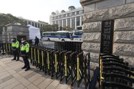 韩国警方在弹劾宣判日将进行最高级警戒