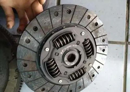 汽车离合器的正确间距与维护技巧