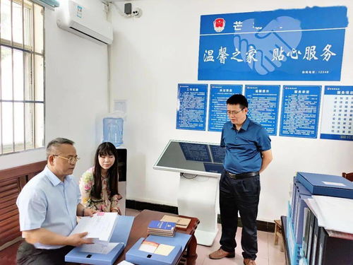 宁洱县到南涧的汽车票价是多少？