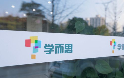 汽车车漆换成银色的费用分析