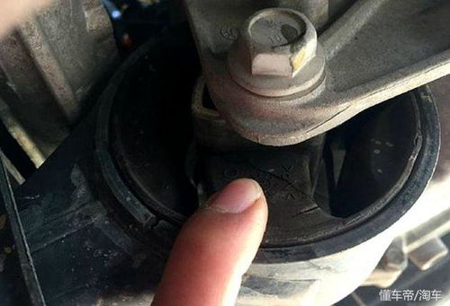 低速汽车怠速多少转正常？