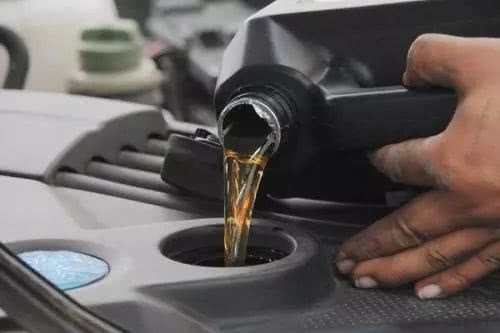 大型汽车更换机油所需油量计算 大型汽车更换机油所需油量计算