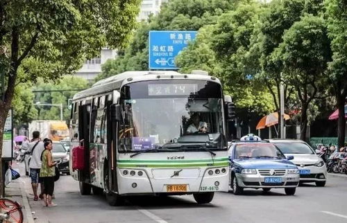 探索城市公交网络,从家到汽车公园的便捷旅程 探索城市公交网络,从家到汽车公园的便捷旅程
