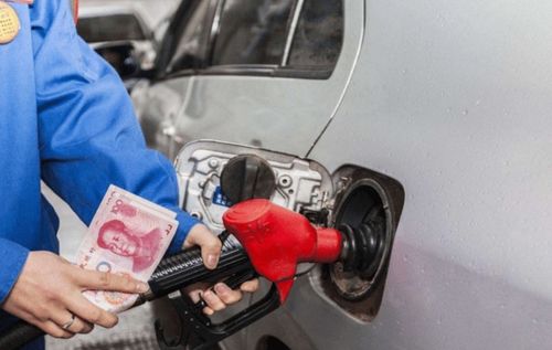 如何计算加满汽车油箱的费用？深入了解汽车加油价格和成本