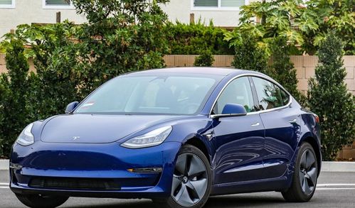特斯拉Model 3