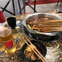 网红完美婆娘打卡重庆荣昌，美食之旅与文化探索