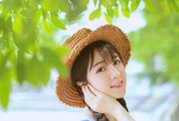 聋哑女生的美丽逆袭，她用无声的力量照亮了世界的光芒