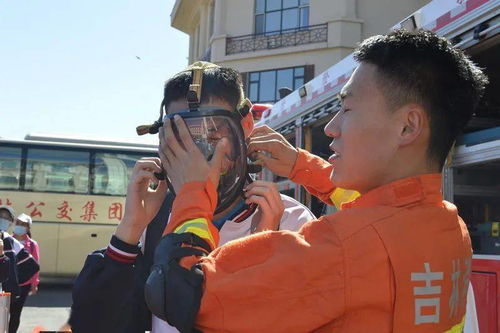 福建八岁男童攀登山峰失踪七日，紧急救援行动全力展开
