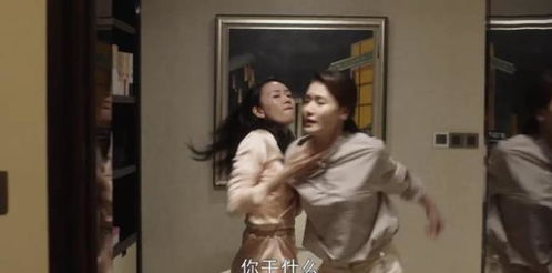 女演员遭遇不齿行为，男子在脱口秀剧场猥亵遭严惩