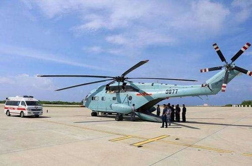 高空救援，直升机在三亚附近海域转运患病渔民